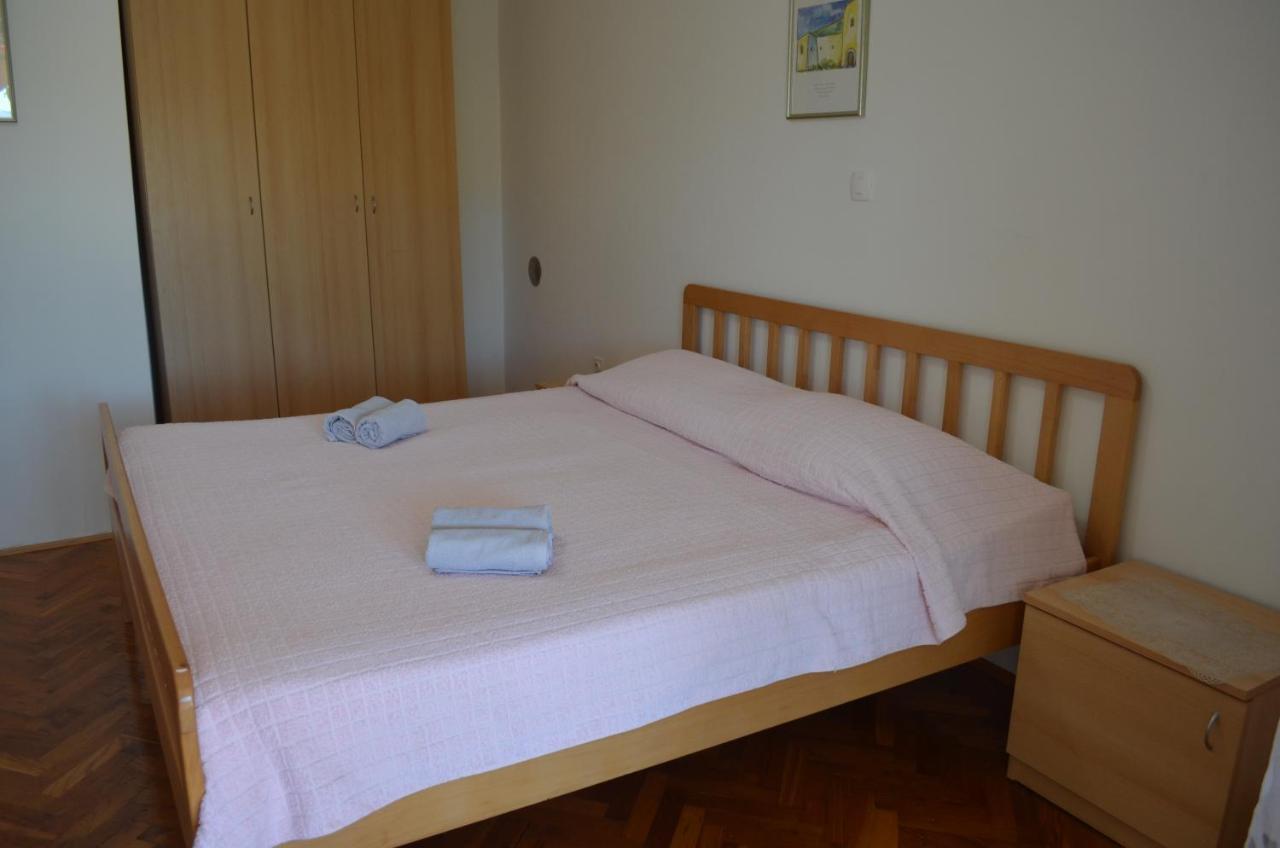 Apartments Mare Malinska Exterior photo
