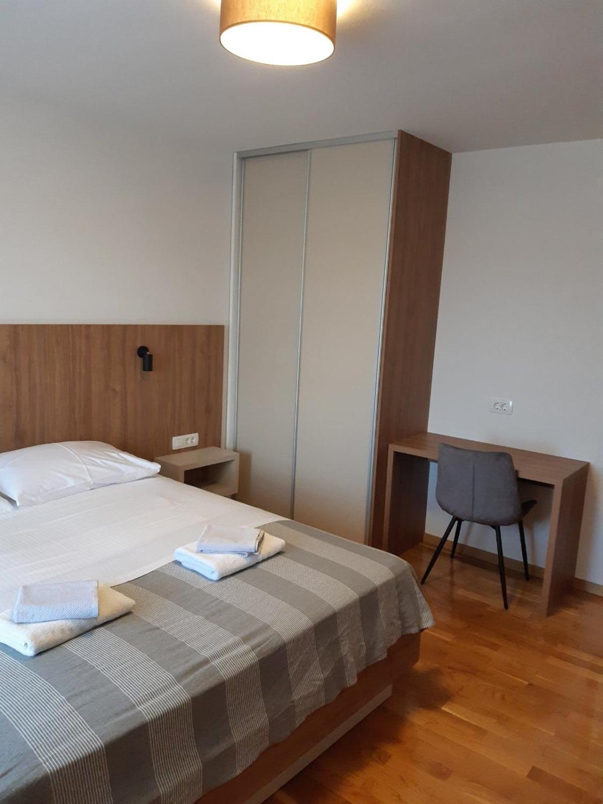 Apartments Mare Malinska Exterior photo